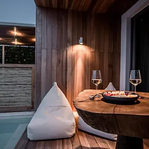 King's & Queen's - With Private Pool Ξενοδοχείο με διαμερίσματα